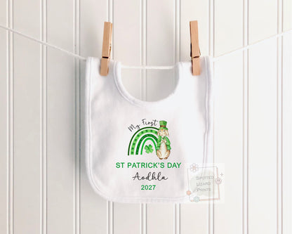 Personalized First St Patrick's Day Baby Outfit | Mo Chéad Lá Fhéile Pádraig Sleepsuit | Irish T-shirt | St Patrick's Day Sweatshirt