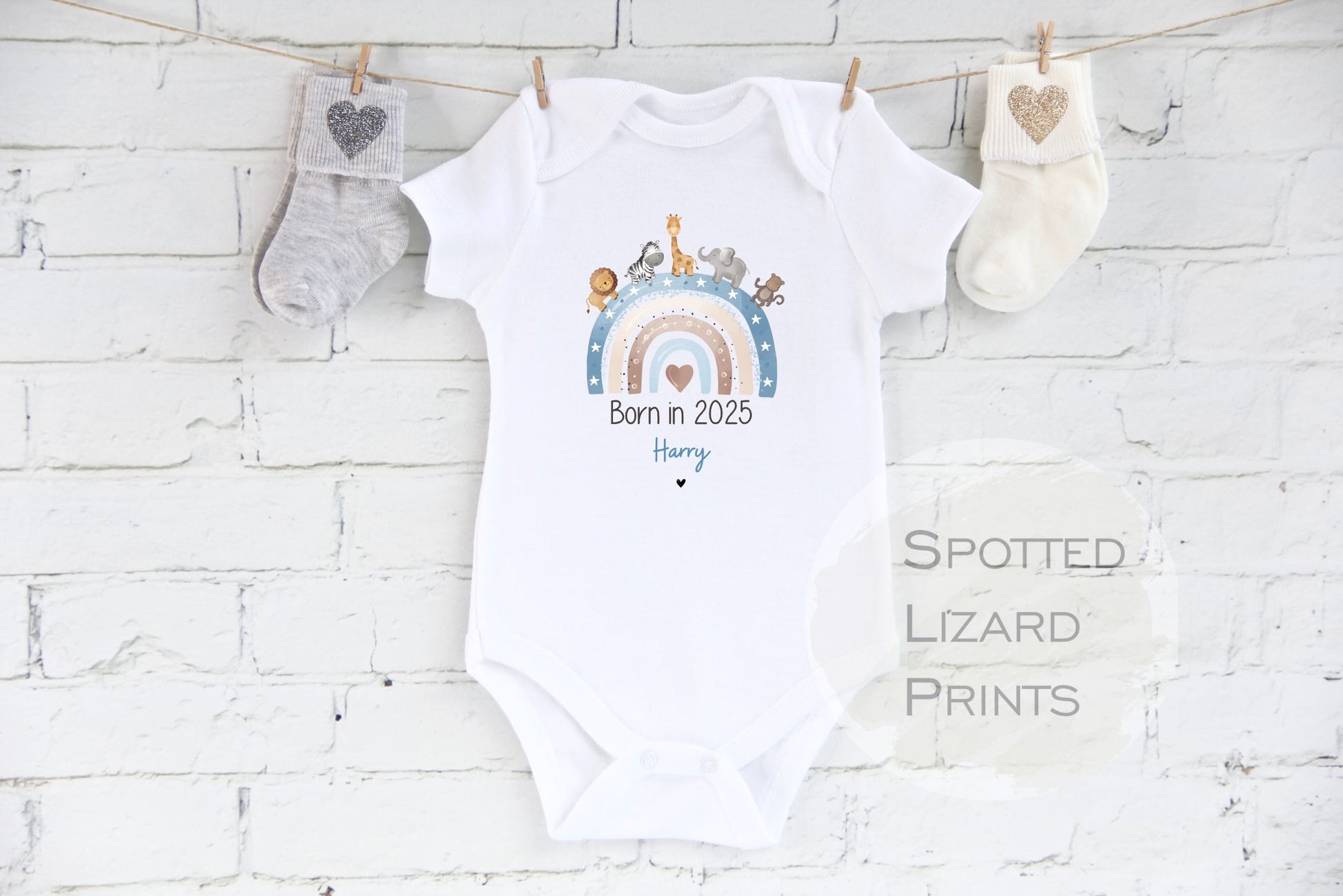 Safari animals Baby clothing personalised with a name born in 2025