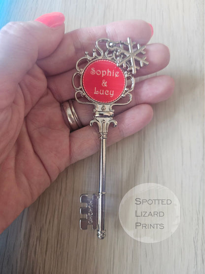 Personalised Santa Key, Magic Key for Father Christmas, Christmas Eve Box and Stocking Filler, Key for Houses or Flats with no Chimney!