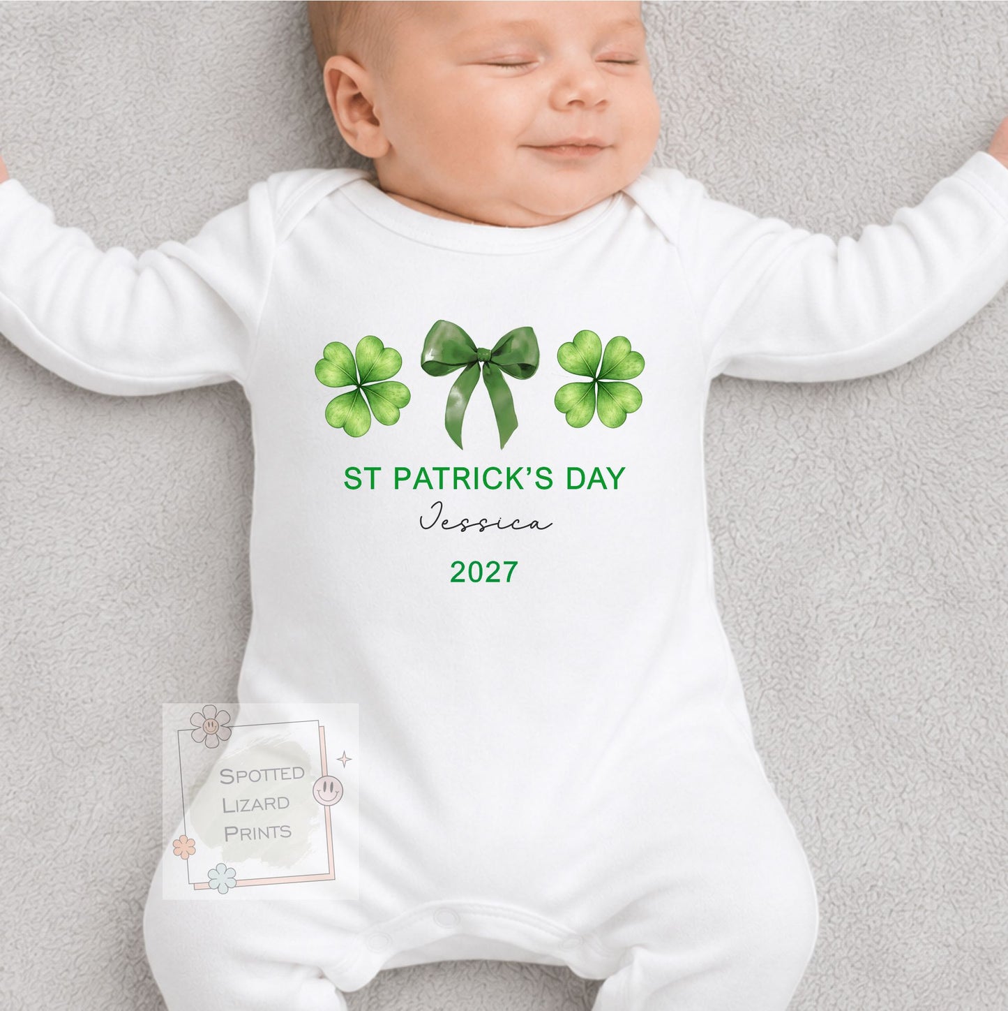 Personalized First St Patrick's Day Baby Outfit | Mo Chéad Lá Fhéile Pádraig Sleepsuit | Irish T-shirt | St Patrick's Day Sweatshirt
