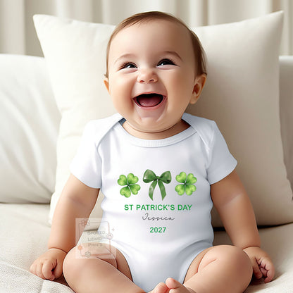 Personalized First St Patrick's Day Baby Outfit | Mo Chéad Lá Fhéile Pádraig Sleepsuit | Irish T-shirt | St Patrick's Day Sweatshirt