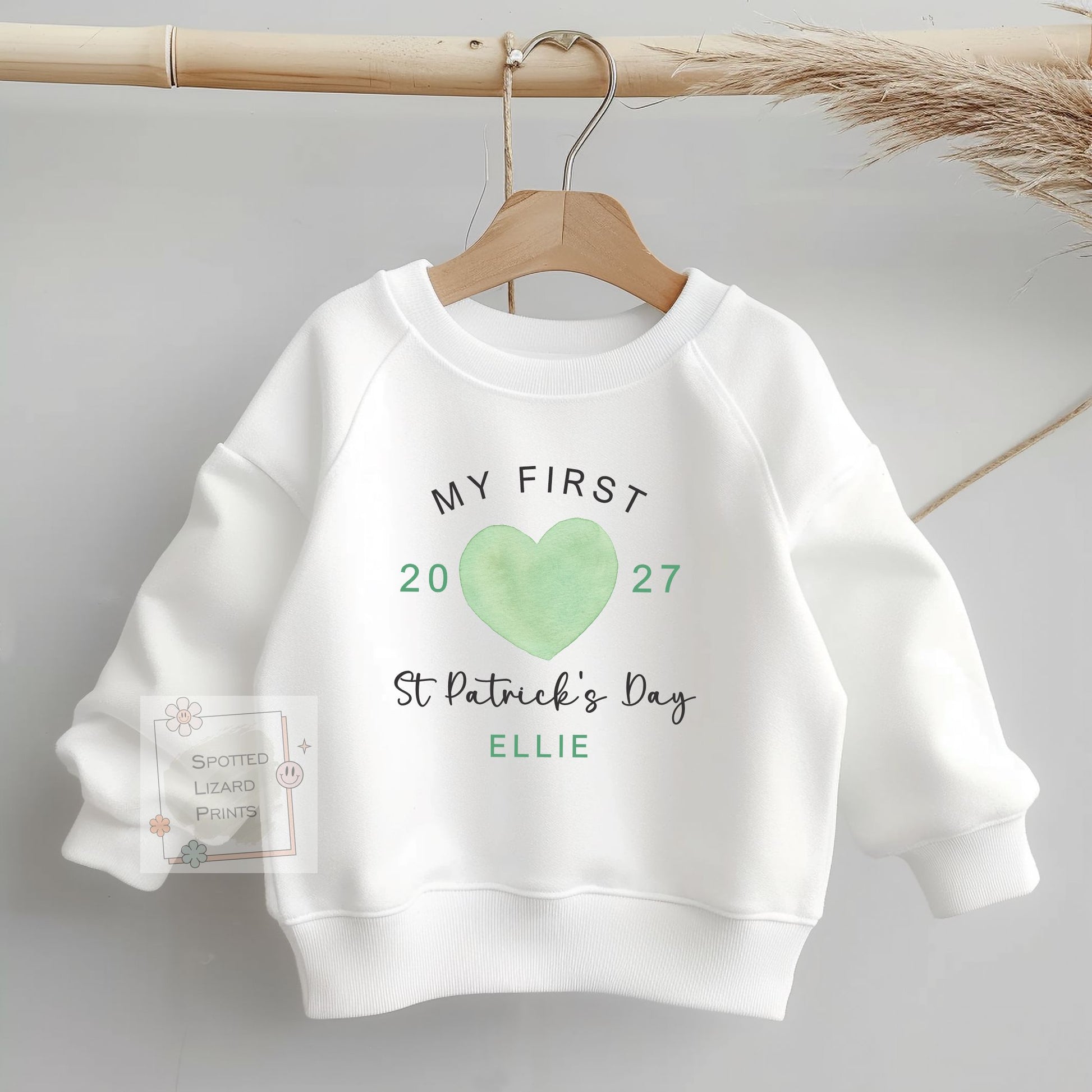 Personalized First St Patrick's Day Baby Outfit | Mo Chéad Lá Fhéile Pádraig Sleepsuit | Irish T-shirt | St Patrick's Day Sweatshirt