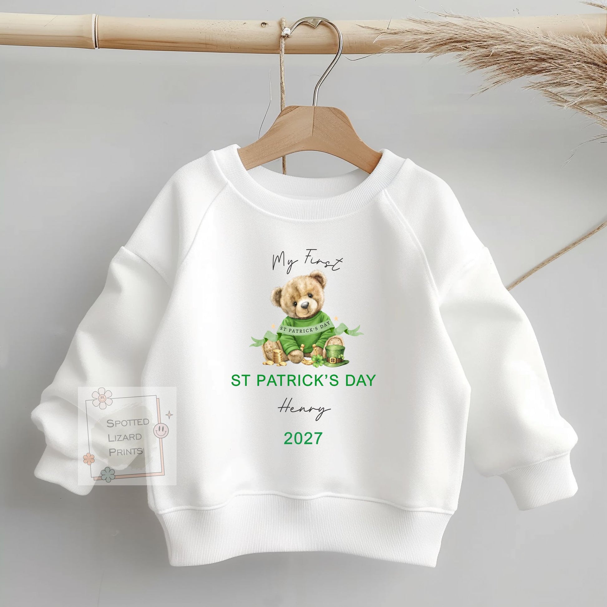 Personalized First St Patrick's Day Baby Outfit | Mo Chéad Lá Fhéile Pádraig Sleepsuit | Irish T-shirt | St Patrick's Day Sweatshirt