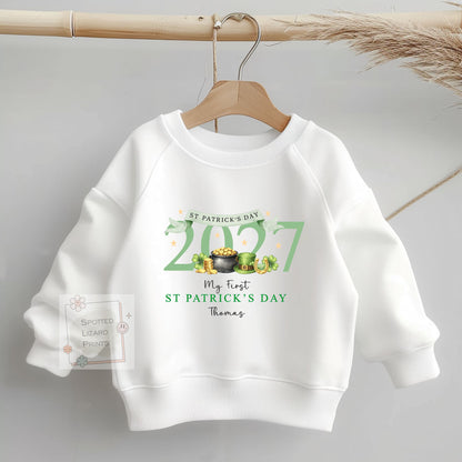 Personalized First St Patrick's Day Baby Outfit | Mo Chéad Lá Fhéile Pádraig Sleepsuit | Irish T-shirt | St Patrick's Day Sweatshirt