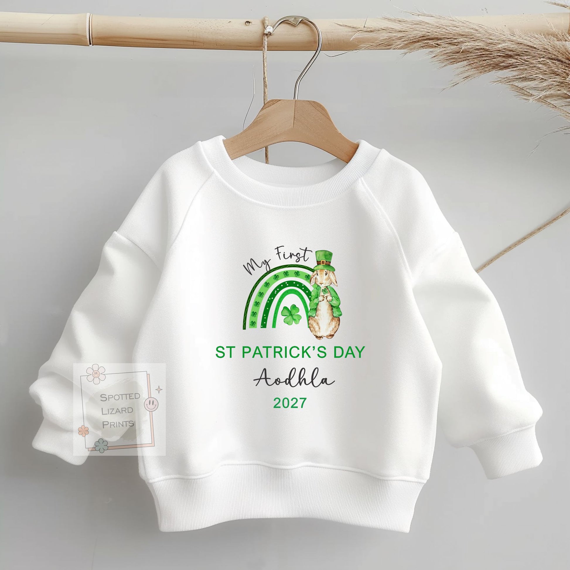 Personalized First St Patrick's Day Baby Outfit | Mo Chéad Lá Fhéile Pádraig Sleepsuit | Irish T-shirt | St Patrick's Day Sweatshirt