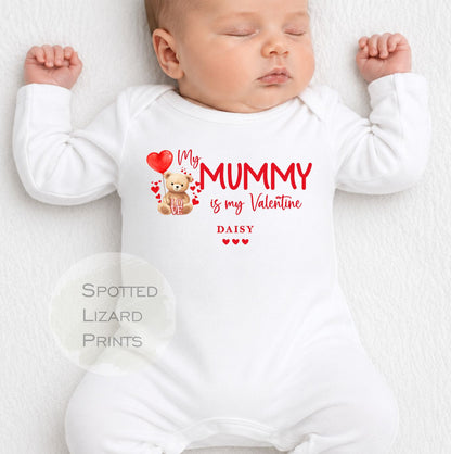 MUMMY's Little Valentines Baby Girl / Boy Outfit (First Valentines 1st Valentines Mummy Mum Valentines l New Mum Gift | Love My Mum)