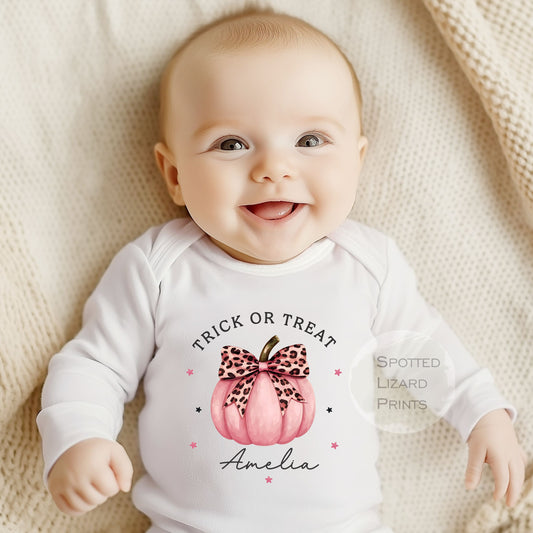 Personalised Halloween Baby Outfit, Baby Halloween Costume Gift Personalised First Halloween Sleepsuit, Halloween baby vest Trick or Treat