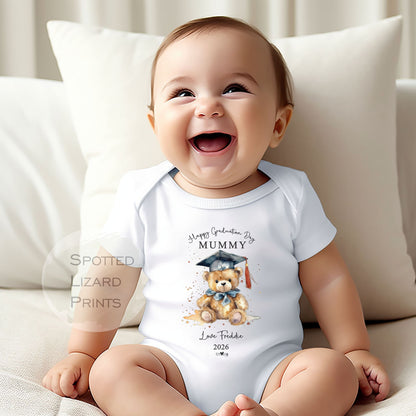 Personalised Happy Graduation Daddy, Graduation Mummy, Auntie, Uncle Baby Outfit - Congratulation on your Graduation Day Babygrow | Vest