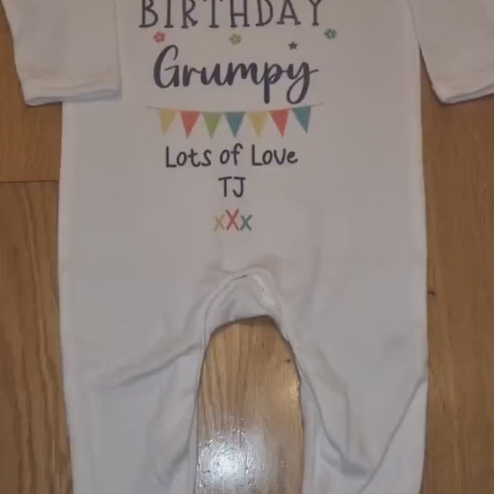 Happy Birthday DADDY Baby Girl / Boy Outfit (First Birthday 1st Birthday Mummy, Nanny, Grandad Birthday l New Dad Gift | Love My Mum)