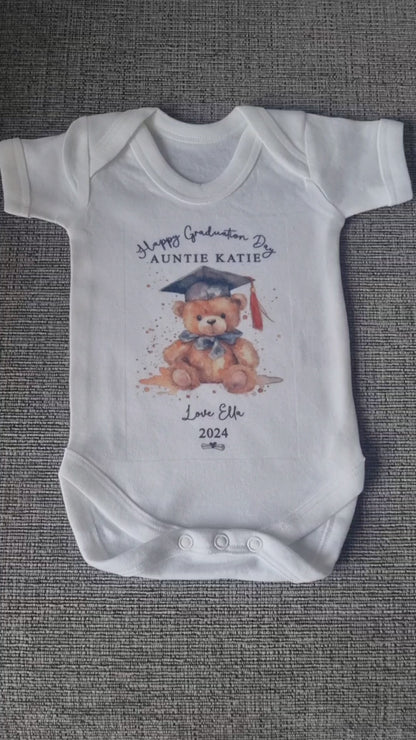 Personalised Happy Graduation Daddy, Graduation Mummy, Auntie, Uncle Baby Outfit - Congratulation on your Graduation Day Babygrow | Vest