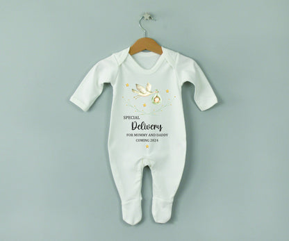 Personalised Special Delivery Stork Baby Announcement Vest/Romper - Pregnancy Reveal - Newborn - Baby Shower Gift - New Mummy and Daddy Vest