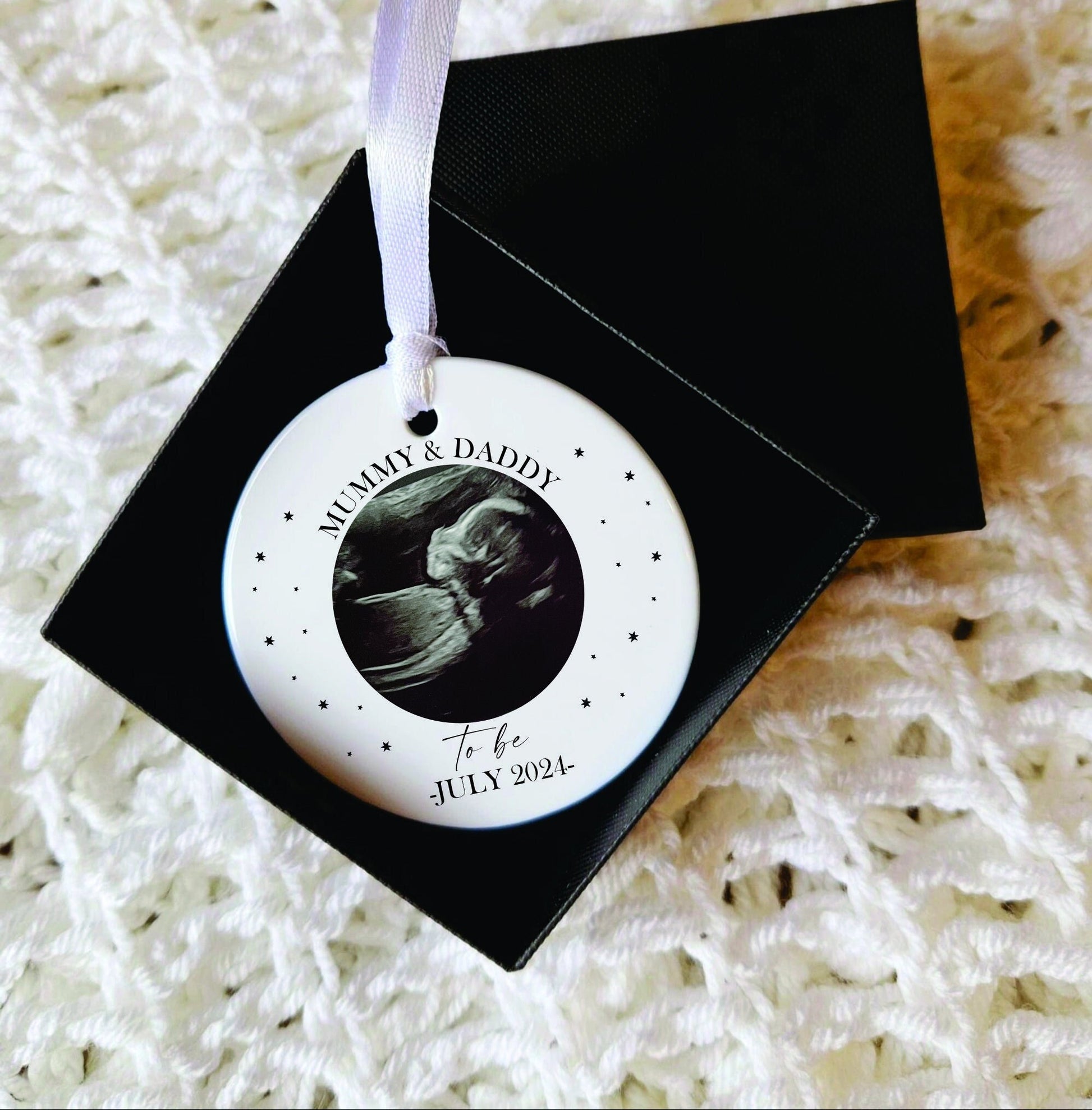 Personalised Mummy & Daddy to be bauble - Scan Photo Gift, Baby Announcement, Coming Soon, Mummy and Daddy Scan Ornament